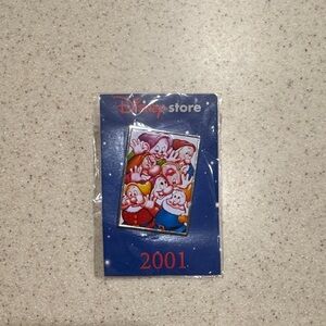 Disney Store Seven Dwarfs Pin vintage 2001